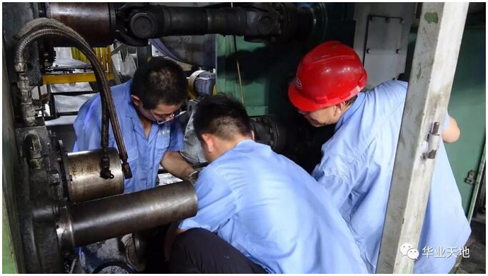 華業(yè)機(jī)修部維修機(jī)臺(tái)場(chǎng)景